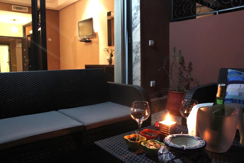 Collier De La Colombe Hotel Meknes Room photo